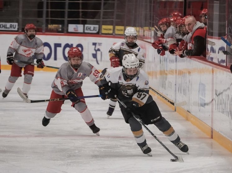 В Подмосковье стартовал 13-ый турнир по хоккею «Кубок Юрия Ляпкина»