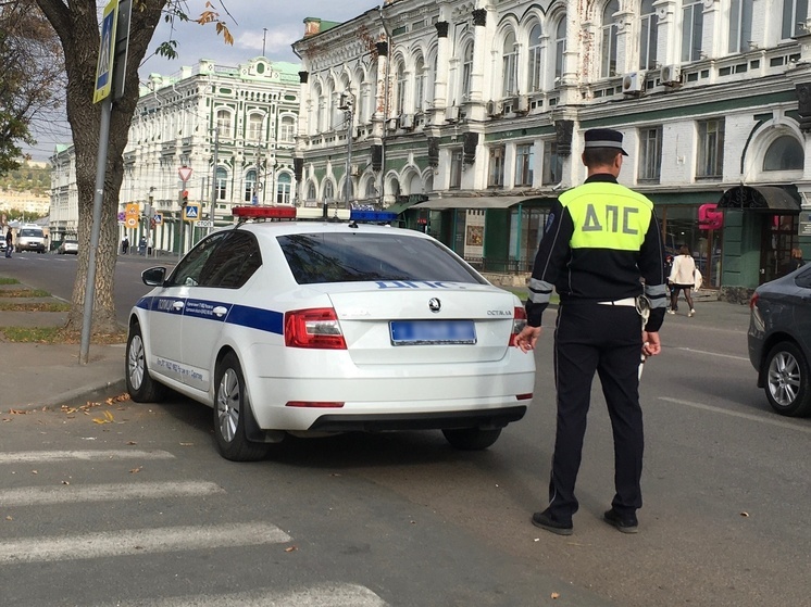 Суд отправил в колонию строгого режима двух инспекторов ДПС в Саратовской области