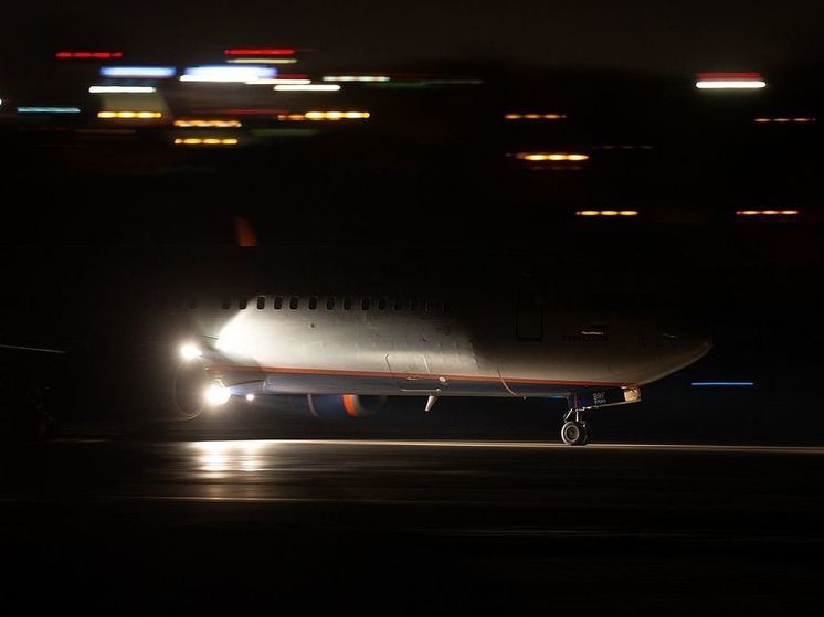 Рейс Москва-Кемерово экстренно сел в Новосибирске из-за отказа измерения топливной системы