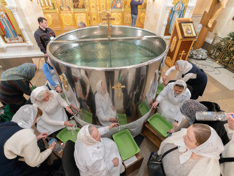 Где в Херсонской области проходят массовые купания
