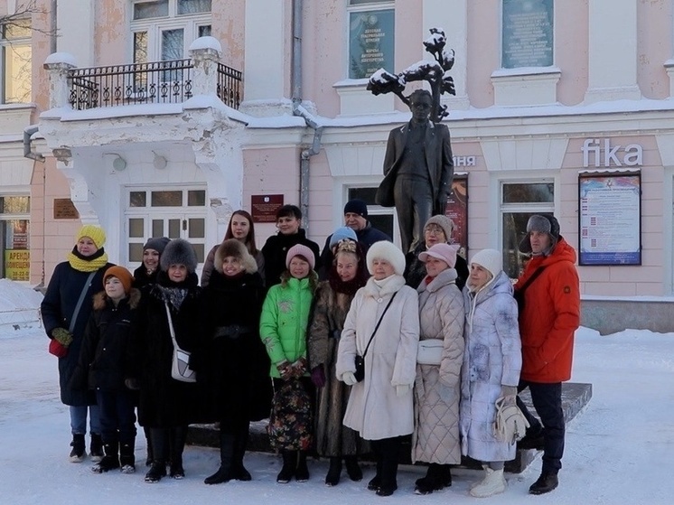Смоляне отметили день рождения поэта Михаила Исаковского