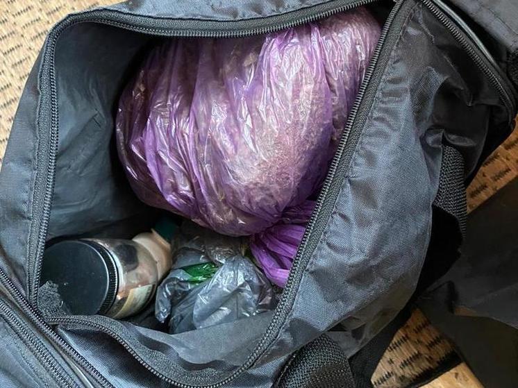 В Дашково-Песочне у 34-летнего мужчины изъяли более 890 граммов запрещённых веществ