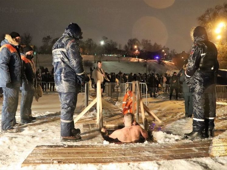 В Тамбовской области более 7 тысяч жителей искупались на Крещение