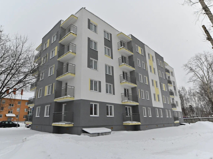 В Краснокамске переезжают в новые квартиры более ста жителей аварийных домов
