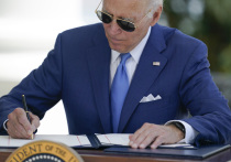 Белый дом сообщил, что президент США Джо Байден подписал закон о временном финансировании правительства до марта