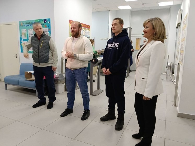Федерация Бокса России продолжает радость маленьких серпуховичей