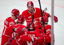 Капитан хоккейного "Спартака" Дмитрий Вишневский прокомментировал очередное поражение команды.