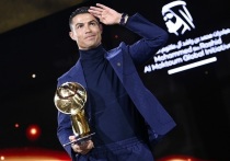 Звезда мирового футбола, португальский нападающий Криштиану Роналду получил очередной трофей и спародировал Артема Дзюбу.