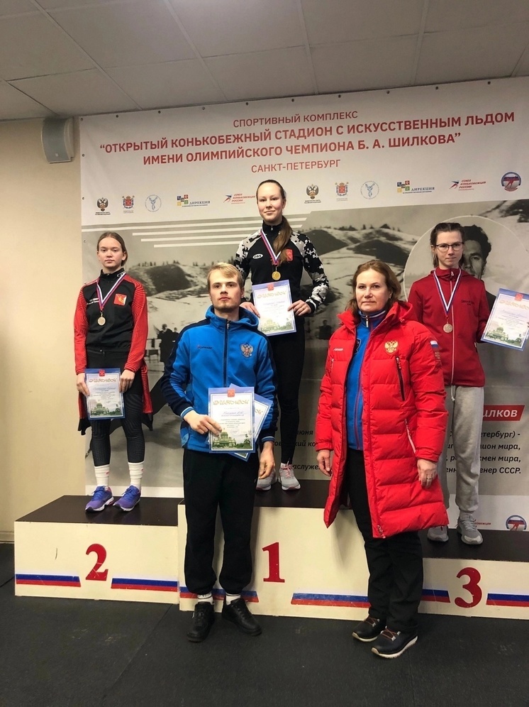 Конькобежцы из Карелии вошли в тройку лучших на первенстве Северо-Запада