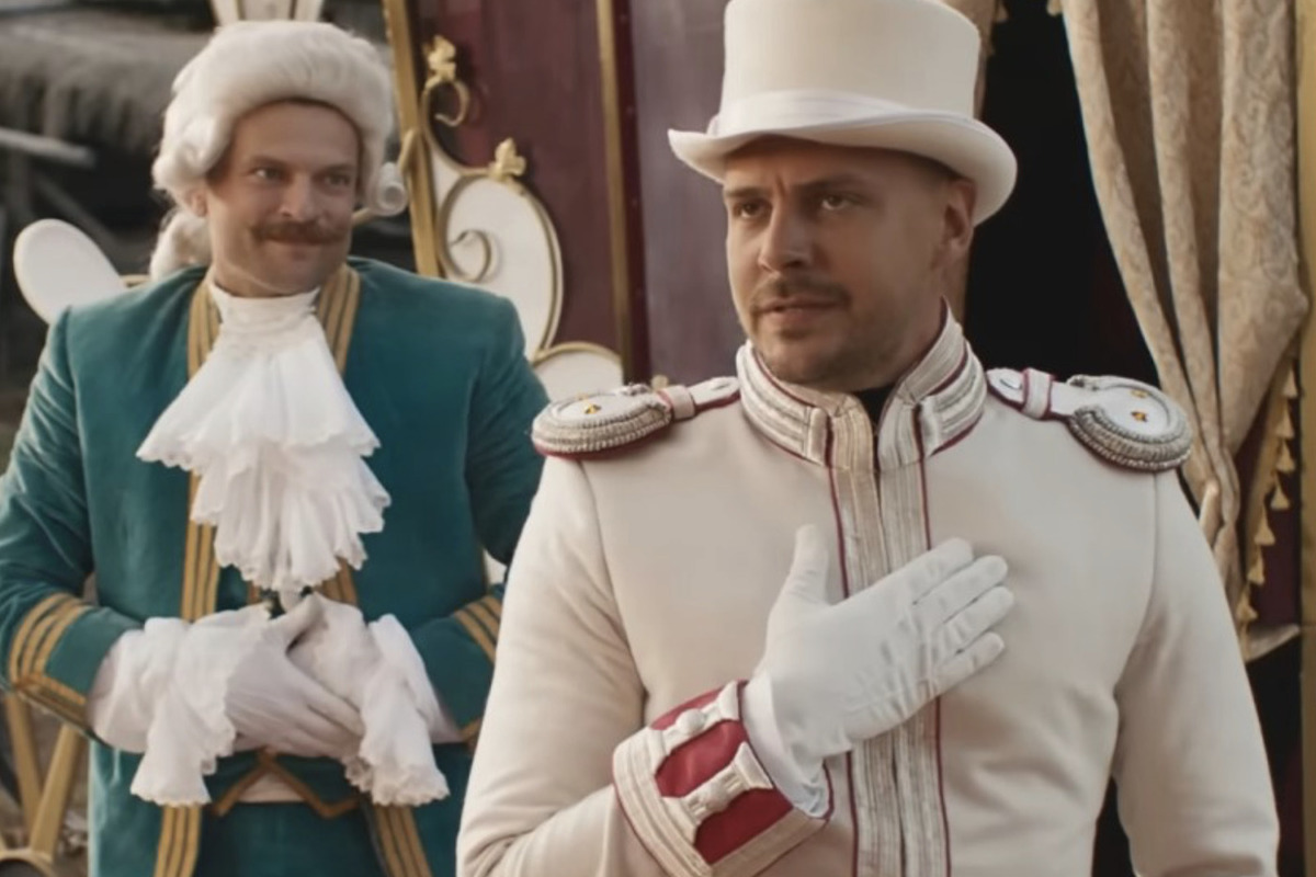 About slaves and masters: a new comedy film revealed the truth about Russia