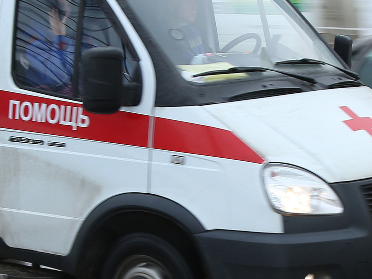 Минздрав РФ: бригада скорой попала под обстрел ВСУ в Горловке, пострадала фельдшер