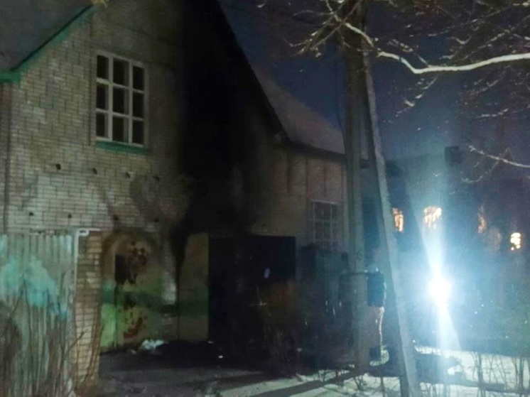 В Таганроге при пожаре в частном доме погибли два пенсионера