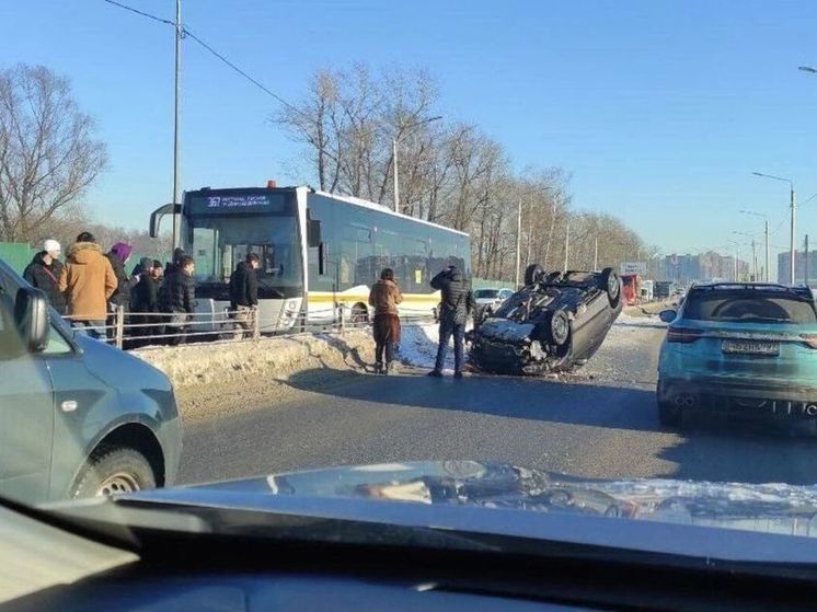 На Володарском шоссе произошло ДТП с участием автобуса