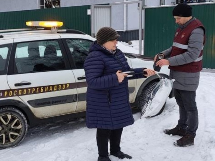 Роспотребнадзор взял пробы воздуха после пожара в порту Усть-Луга