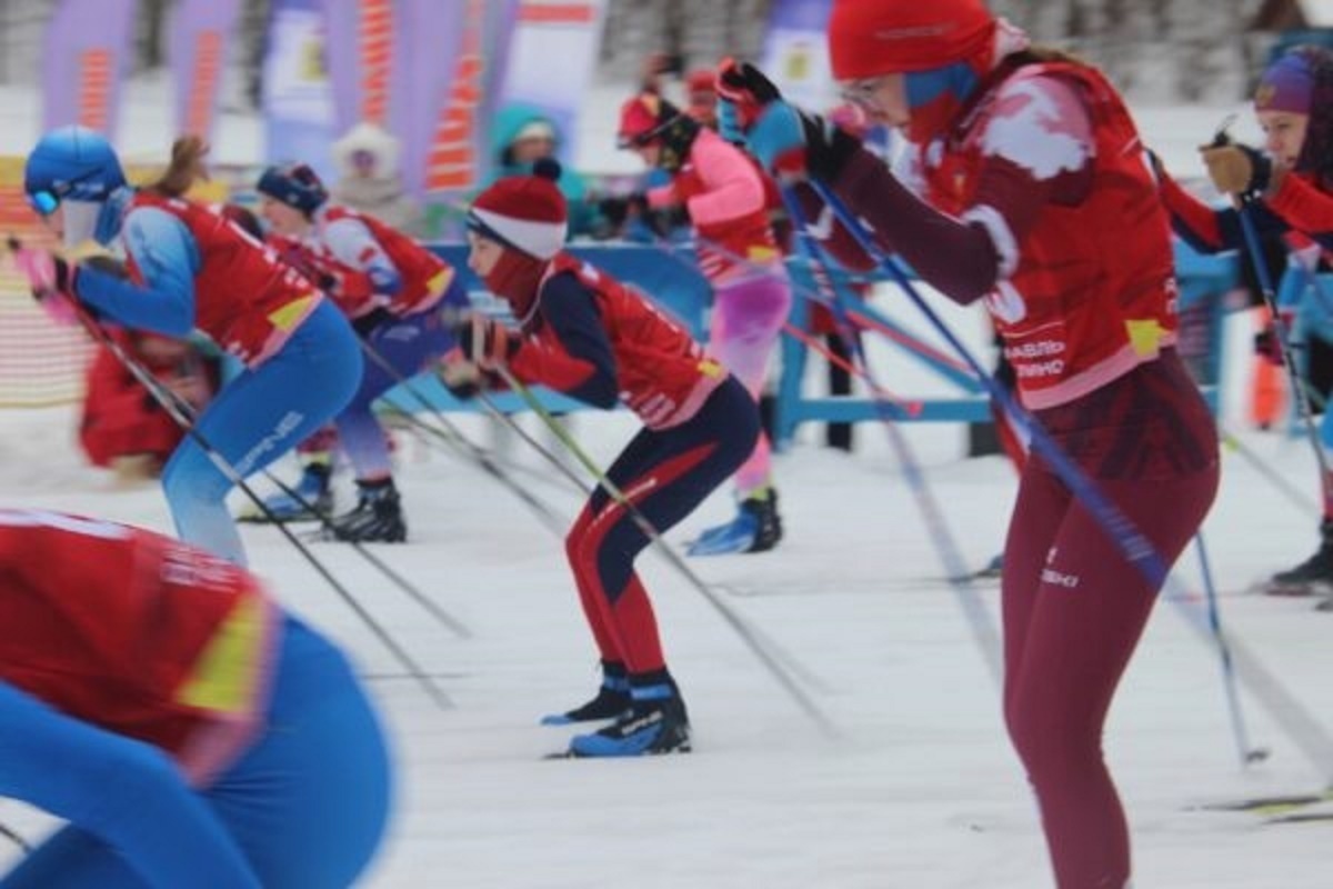 В костромском Макарьеве прошли межрегиональные лыжные гонки «Золотое Кольцо России 2024»