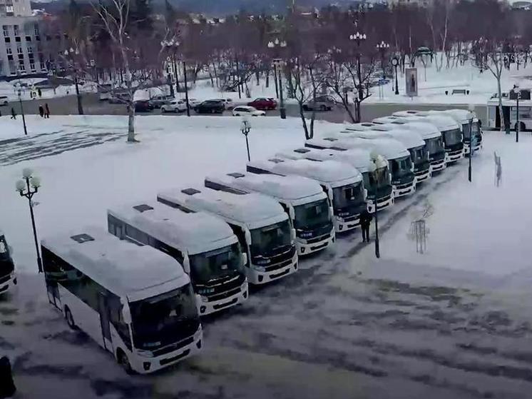 В южных муниципалитетах Сахалинской области появились новые автобусы