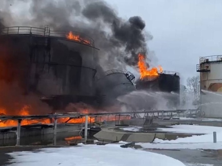 На нефтебазе в Брянской области ликвидировали возгорание