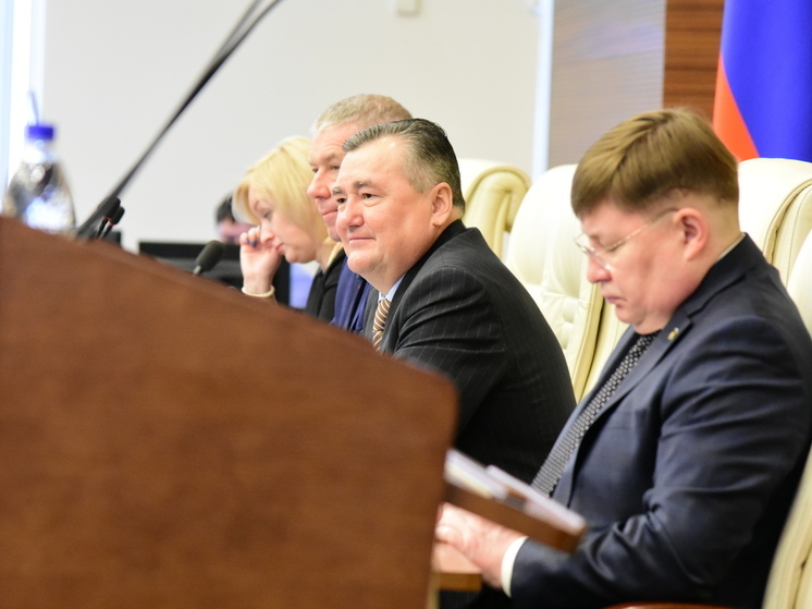 Валерий Сухих рассказал о повестке первого в этом году заседания краевого парламента