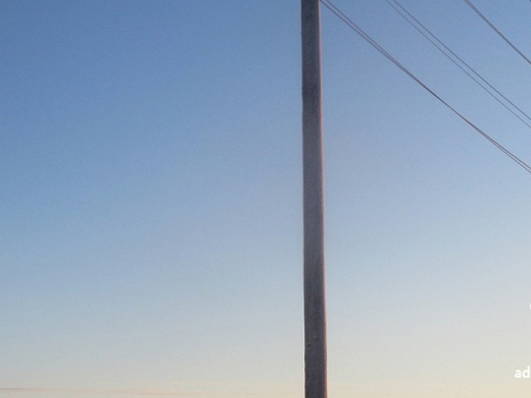 В Нарьян-Маре ищут хозяина столба с проводами