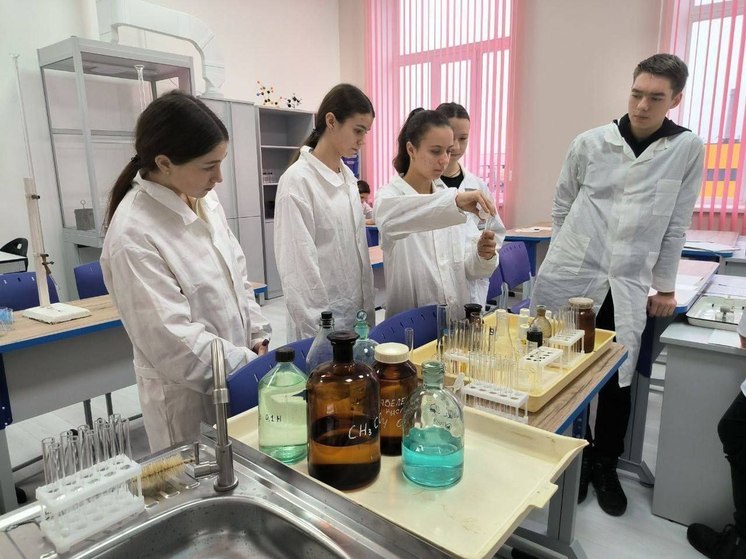 В Запорожской области провели олимпиаду школьников по химии