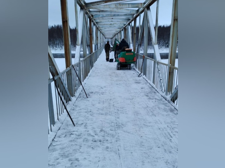 Многострадальный мост в деревне Карелии откроют на два часа для доставки дров