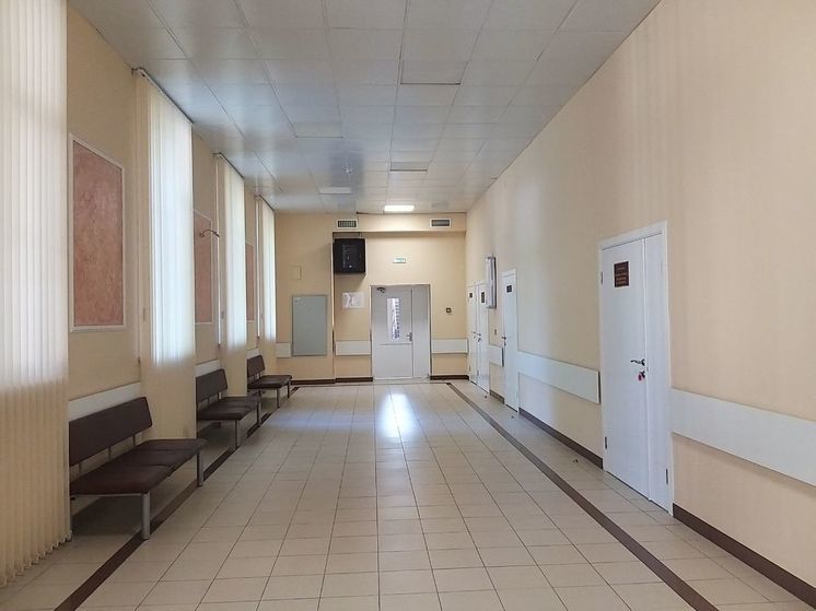 Заместителя главного бухгалтера Поддорской ЦРБ осудили за мошенничество