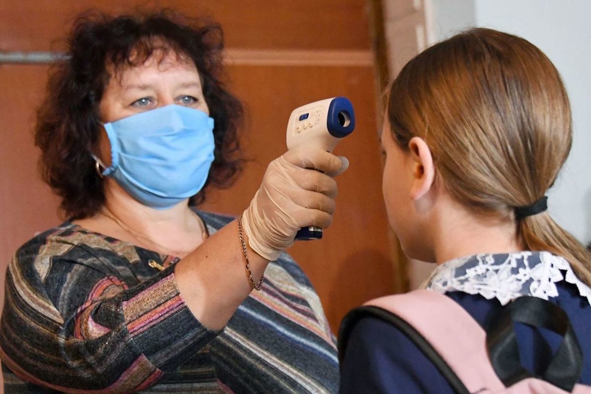 Роспотребнадзор требует вернуть противоэпидемический контроль в школах Костромы