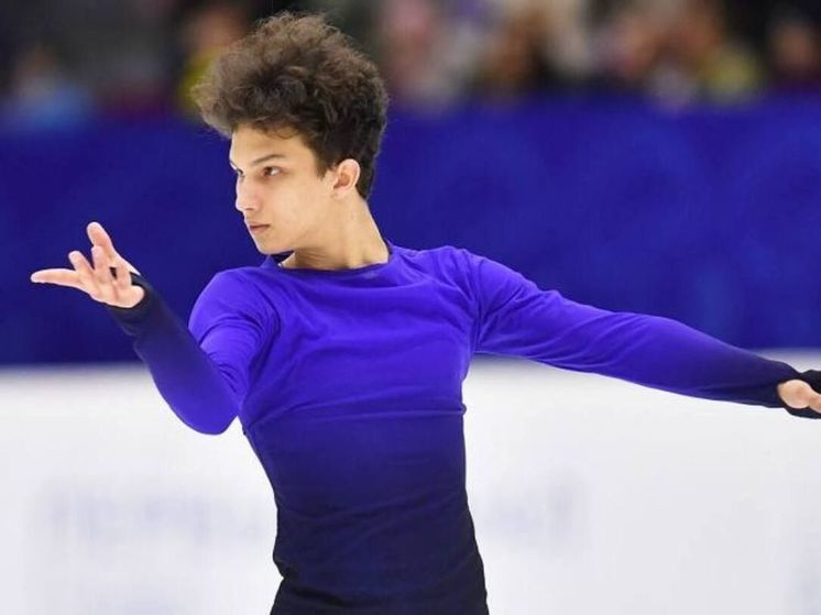 Фигурист Иван Попов завоевал серебро на чемпионате России по прыжкам