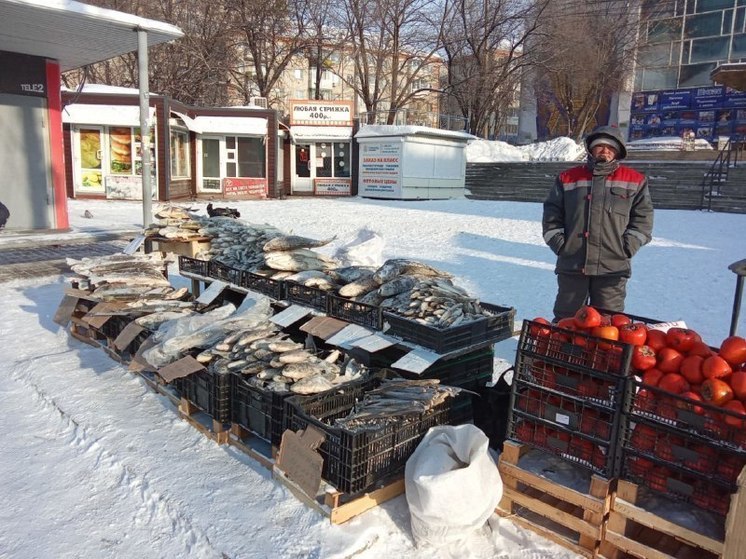 В Хабаровске ликвидированы места нелегальной торговли рыбой
