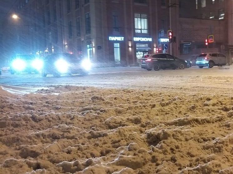 «‎Просто ужас»: Алиханов рассказал об уборке тротуаров в Калининграде