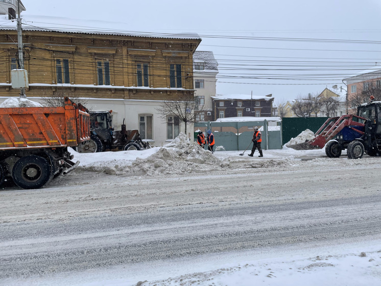 Губернатор Малков раскритиковал уборку дорог и тротуаров в Рязани