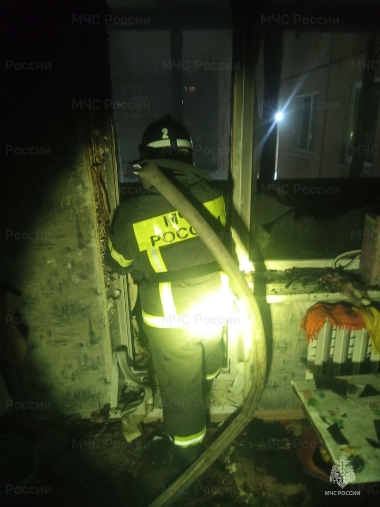 В Орле из-за пожара в многоэтажке эвакуировали 10 человек