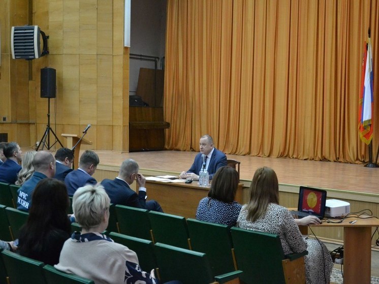 В администрации Серпухова обсудили работу одной управляющей компании