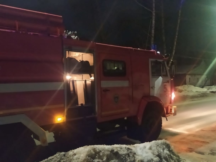 В Курске загорелся дом на улице Орджоникидзе