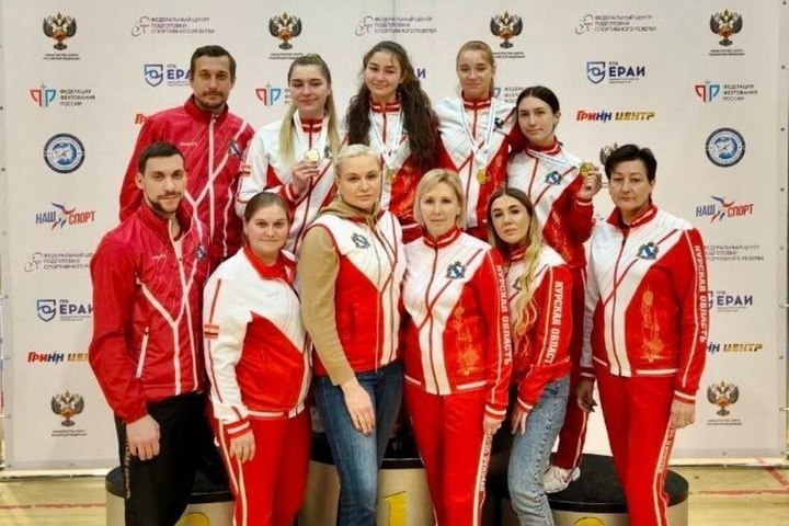Kursk foil fencers won gold medals at the Russian fencing championship