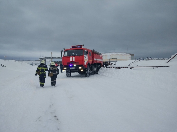 Спасатели и пожарные Поморья ликвидировали условную аварию с нефтепродуктами