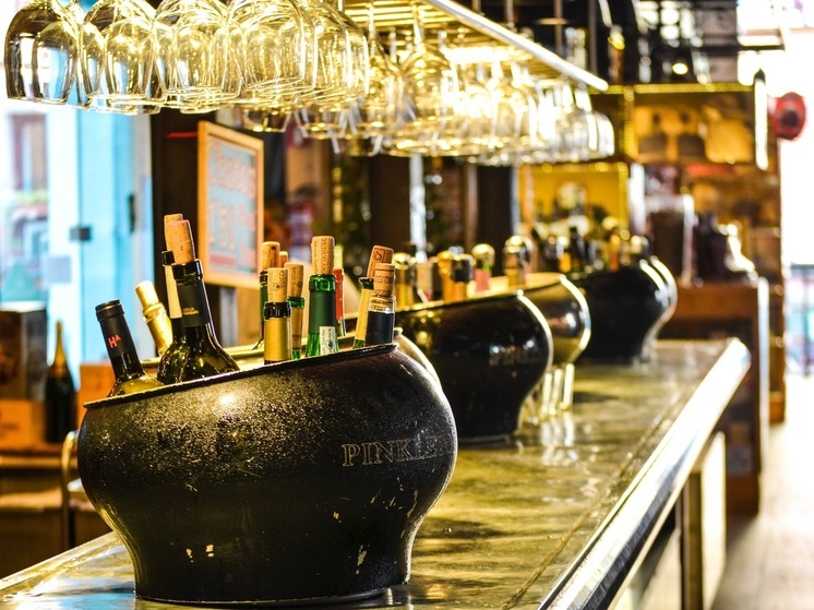 Каждый одиннадцатый житель Петрозаводска увольняется с вечеринкой