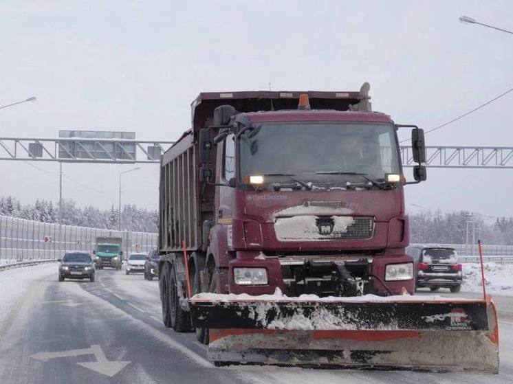 За ночь в регионе очистили от снега около 10 тысяч км. дорог