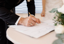 Решение о свадьбе жители столицы чаще всего принимали в январе, марте и июле

