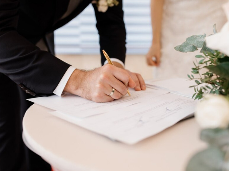 Решение о свадьбе жители столицы чаще всего принимали в январе, марте и июле