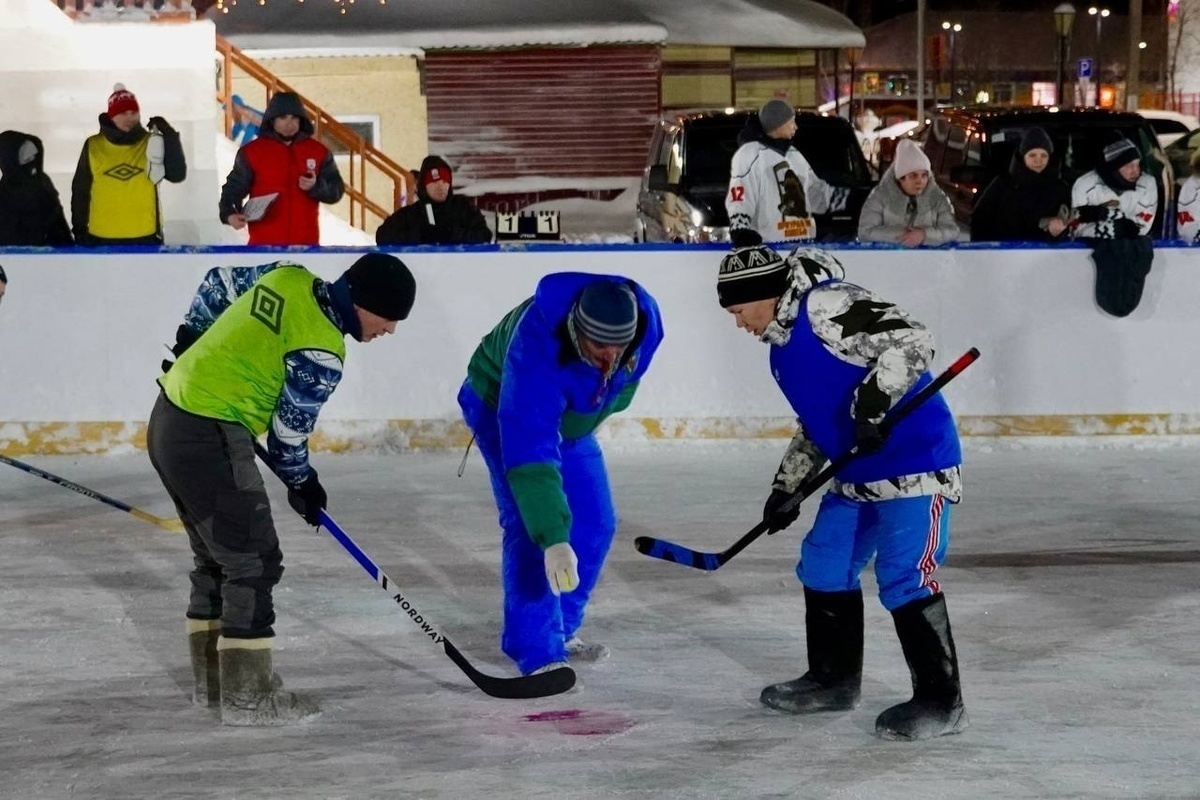 The Snowman Cup in felt hockey has started in Aksarka