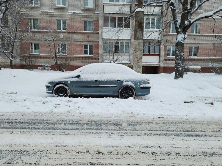 В Костроме проводятся рейды по выявлению мешающих уборке машин