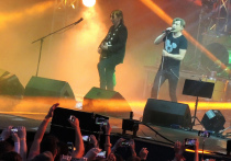 Участники российской рок-группы "Би-2" были задержаны в Таиланде, сообщает ТАСС со ссылкой на тайскую туристическую полицию