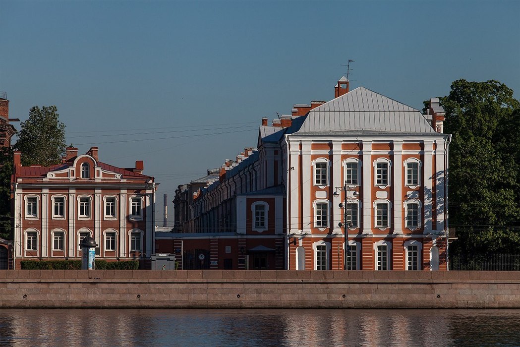 Здание Двенадцати Коллегий В Санкт Петербурге Фото