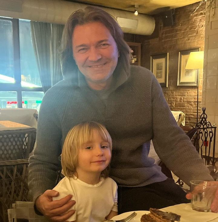 Дмитрий маликов 2020 семья. Дмитрий маликов сын. Дима маликов с сыном марком. Дмитрий маликов сын. Сын дмитрия маликова марк.