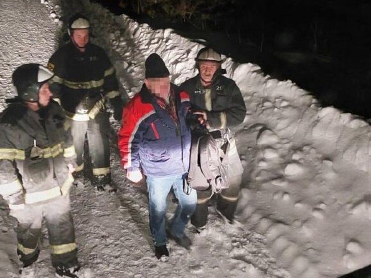 В Подмосковье спасли пенсионера, который едва не замерз в поле