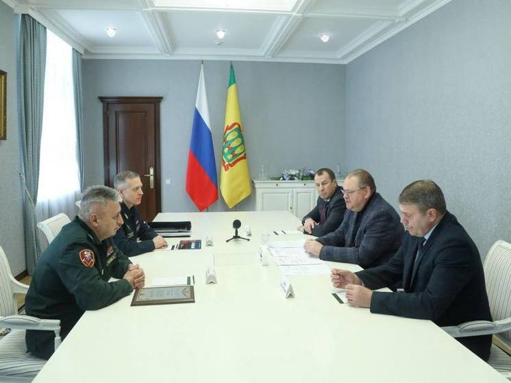 Пензенский губернатор встретился с командующим Приволжским округом войск Росгвардии