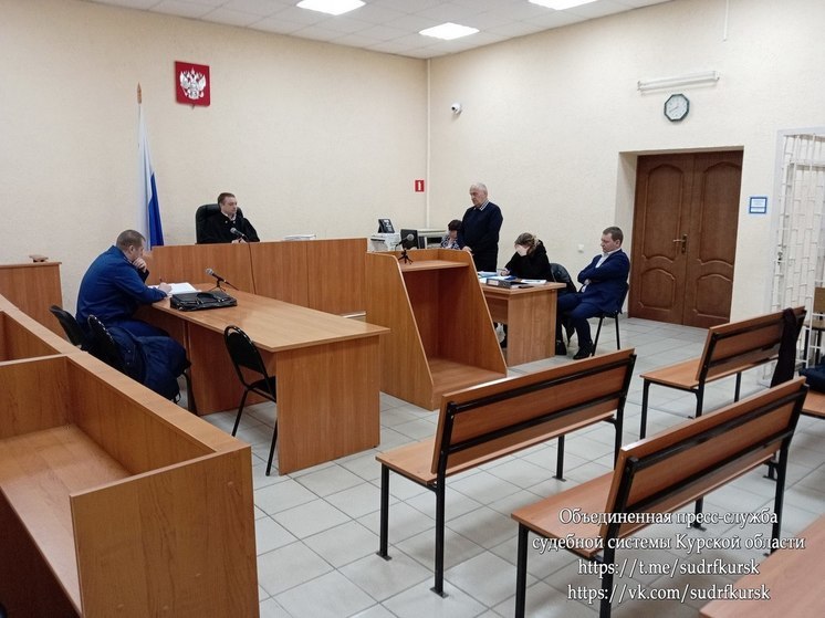 Бывшую замглавы Глушковского района осудили за взятки в Курской области