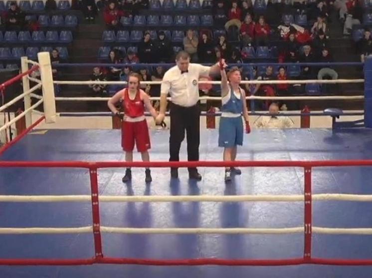 Брянская спортсменка привезла из Тольятти "серебро" по боксу