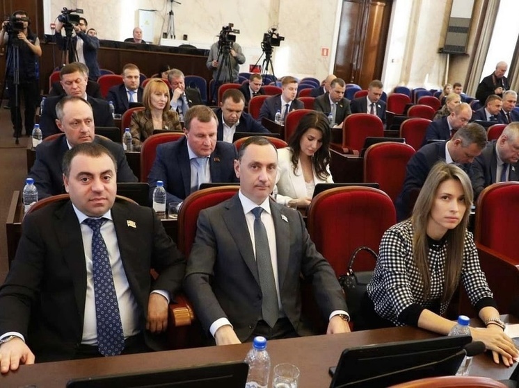 Депутат ЗСК Виктор Тепляков принял участие в 31-й сессии регионального парламента